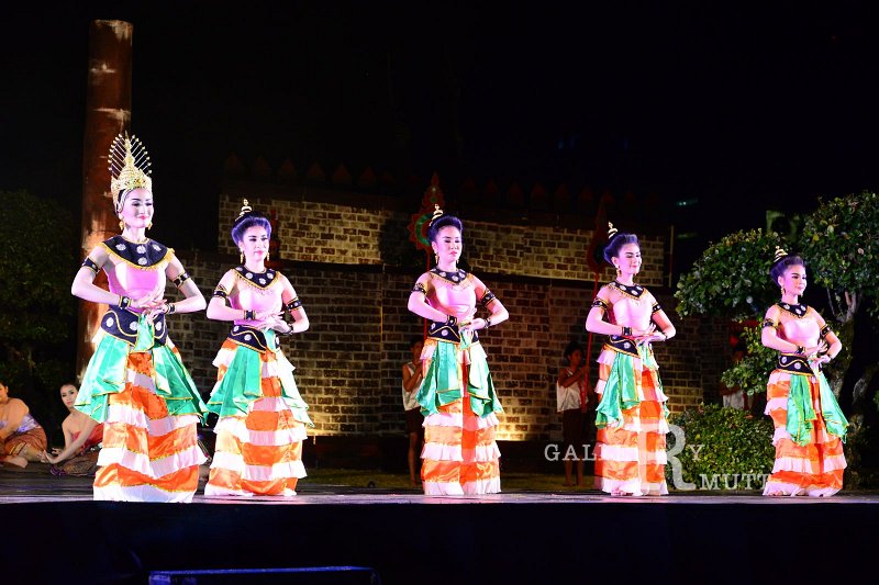 20151125-Loy Kratong_72.JPG